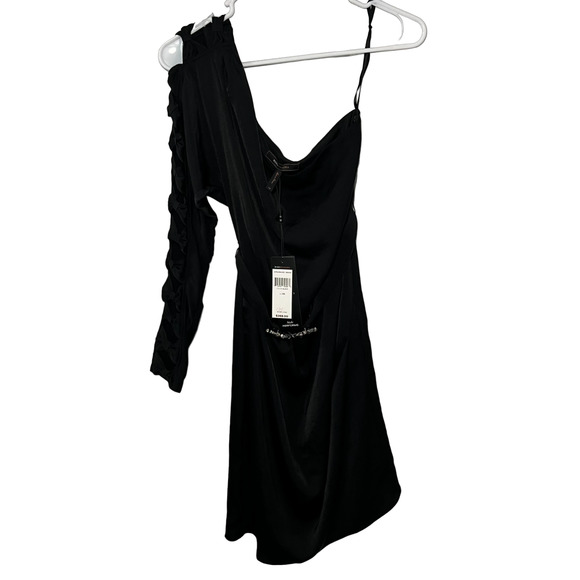 BCBGMaxAzria Dresses & Skirts - Women's BCBGMAXAZRIA One Sleeve Open Bows with belt Size XS